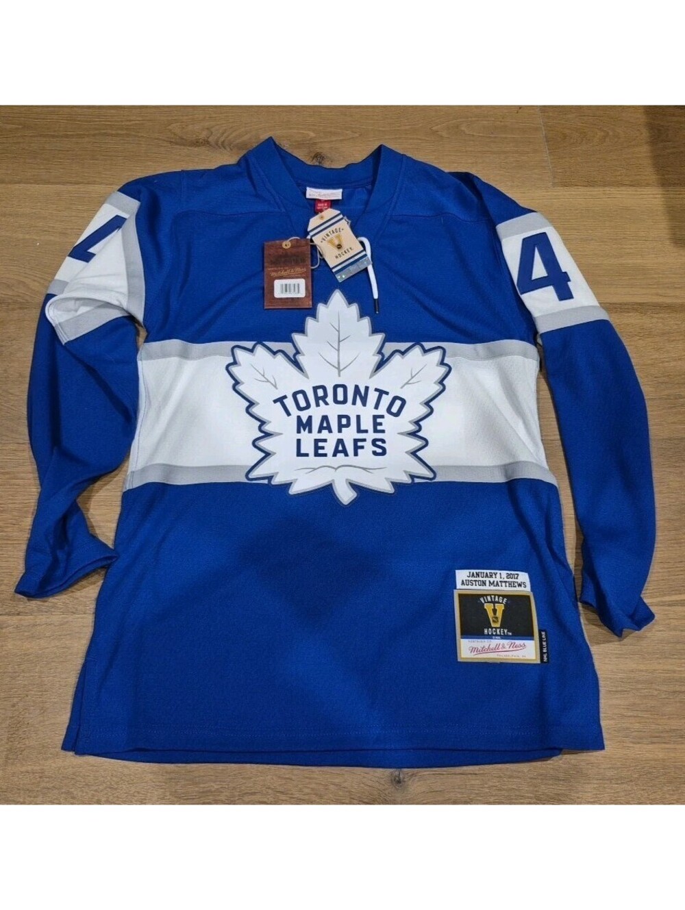 Men's Auston Matthews 2017 Mitchell & Ness Toronto Maple Leafs Jersey Small NEW